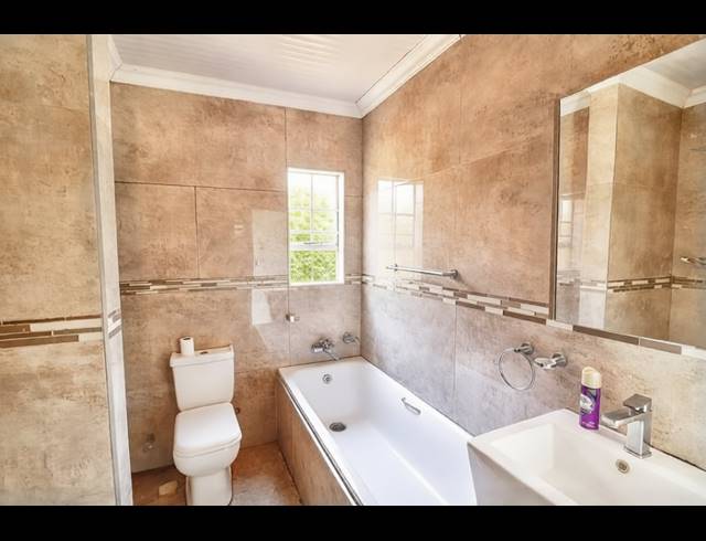 2 BEDROOM TOWNHOUSE FOR SALE IN HALFWAY GARDENS